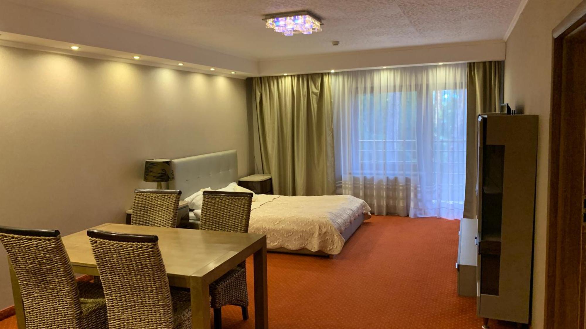 Laguna Resort Spa アウグストゥフ エクステリア 写真